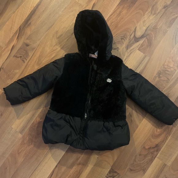 Very nice like new infant coat. 24 m black - Picture 2 of 2